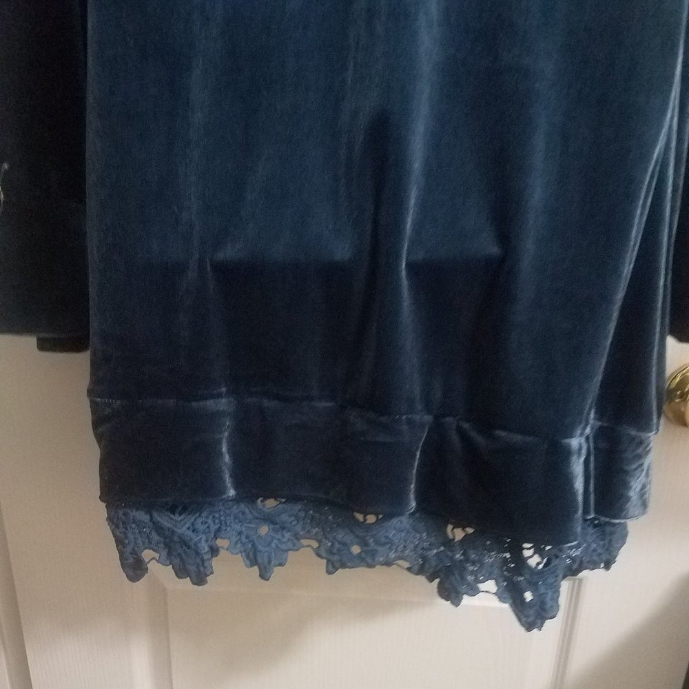 Suzanne Betro Cobalt Blue Velvet Duster Size 2X (NWT) 5 star favorite! - Picture 3 of 5